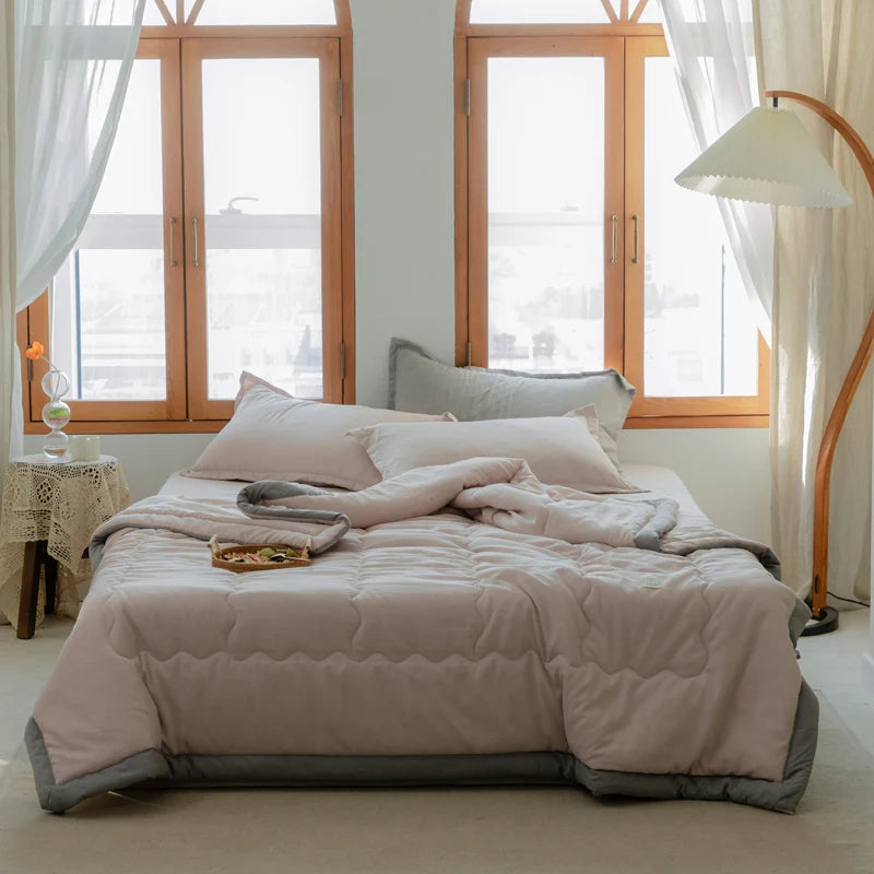 Couverture lit matelassé pour l'été beige