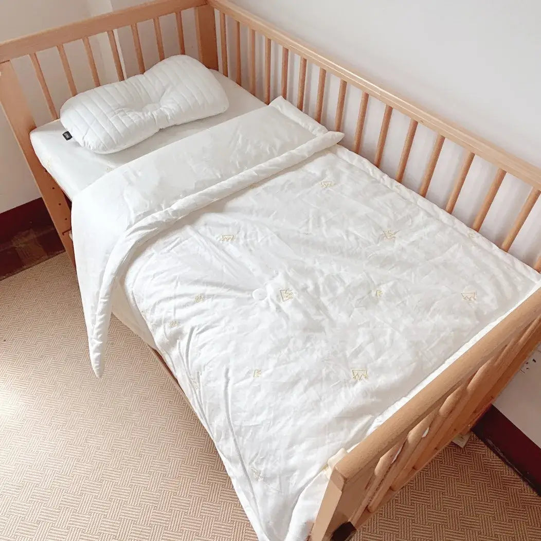 Image of Couverture bébé en coton 4 saisons couronne léger et confortable