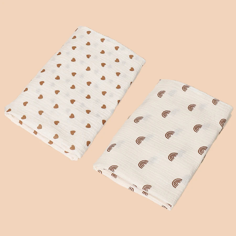 Couverture bébé en tissu cœur 2