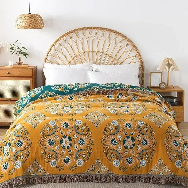 Image of Couverture boho en coton jaune foncé cosy pour lit double – texture douce
