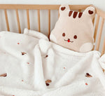 Couverture bébé en polaire brodée - Vignette | Cosycovers