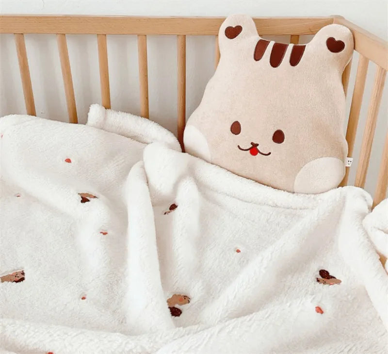 Couverture chaude pour bébé écureuil