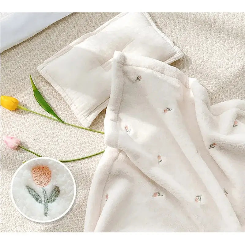 Image of Couverture chaude pour bébé olive– textile doux pour nourrisson