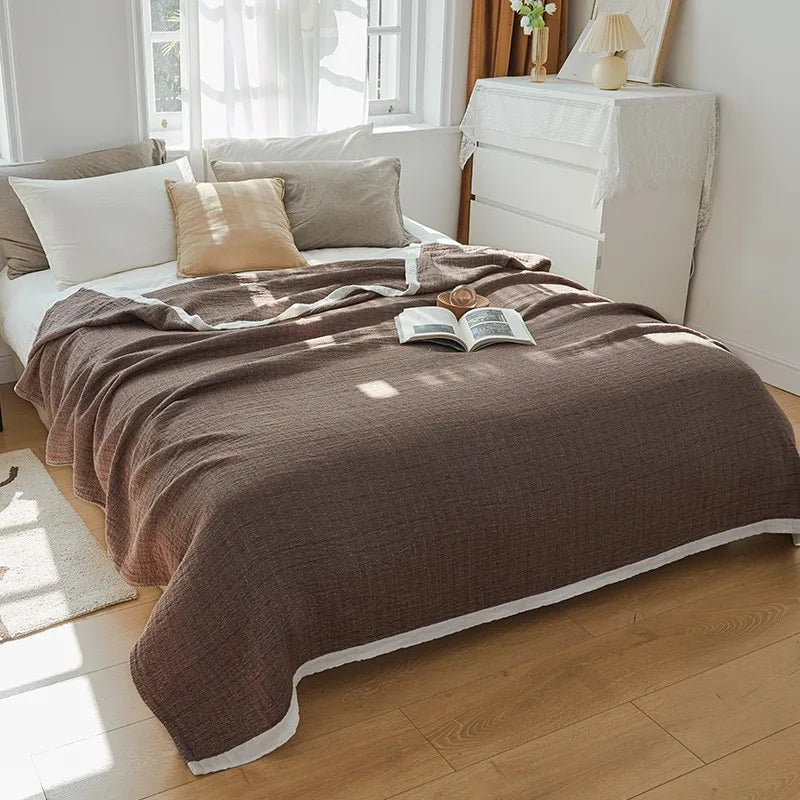 Couverture en mousseline de coton marron