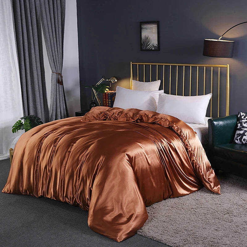 Couverture en satin beige