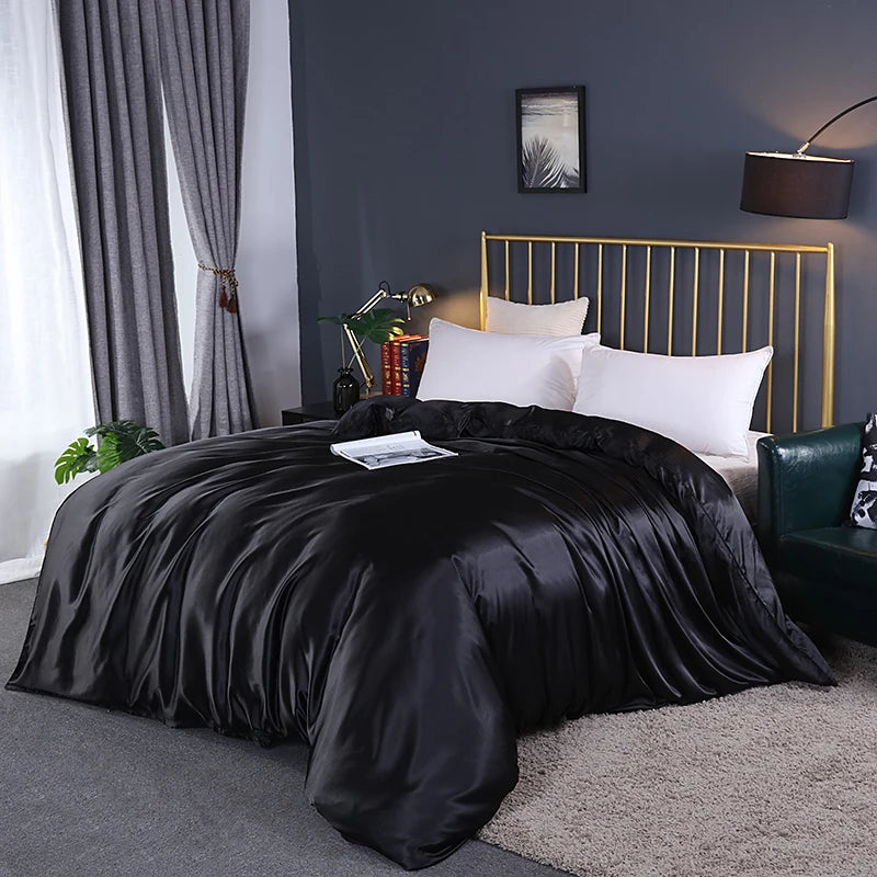 Couverture en satin noir