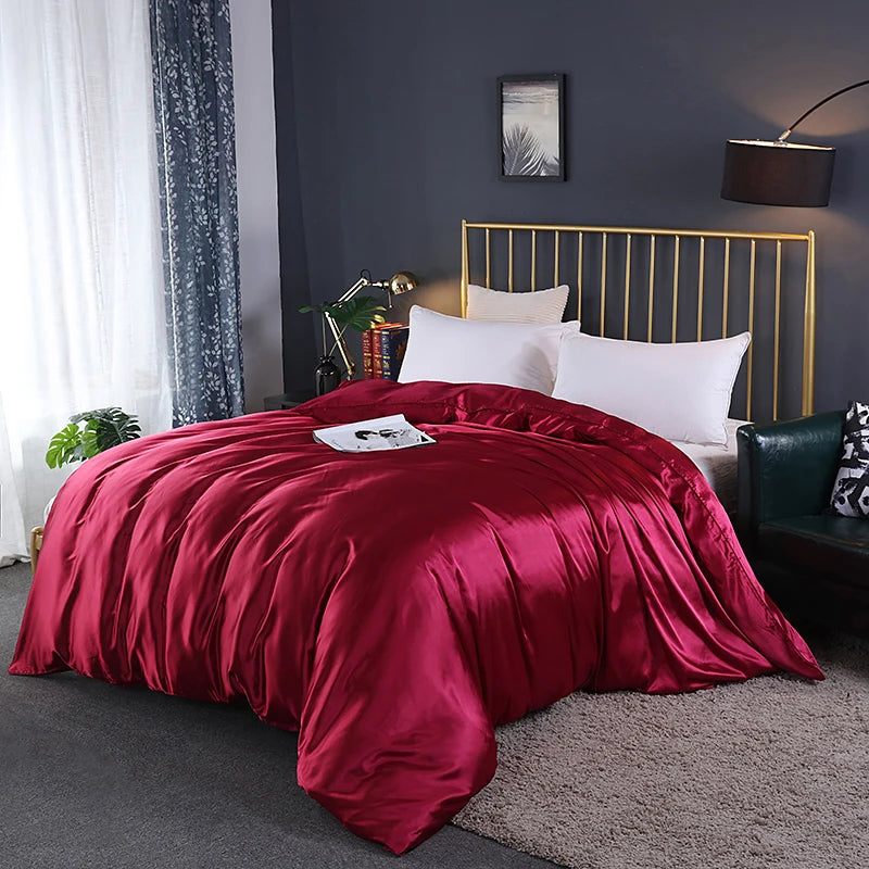 Couverture en satin rouge