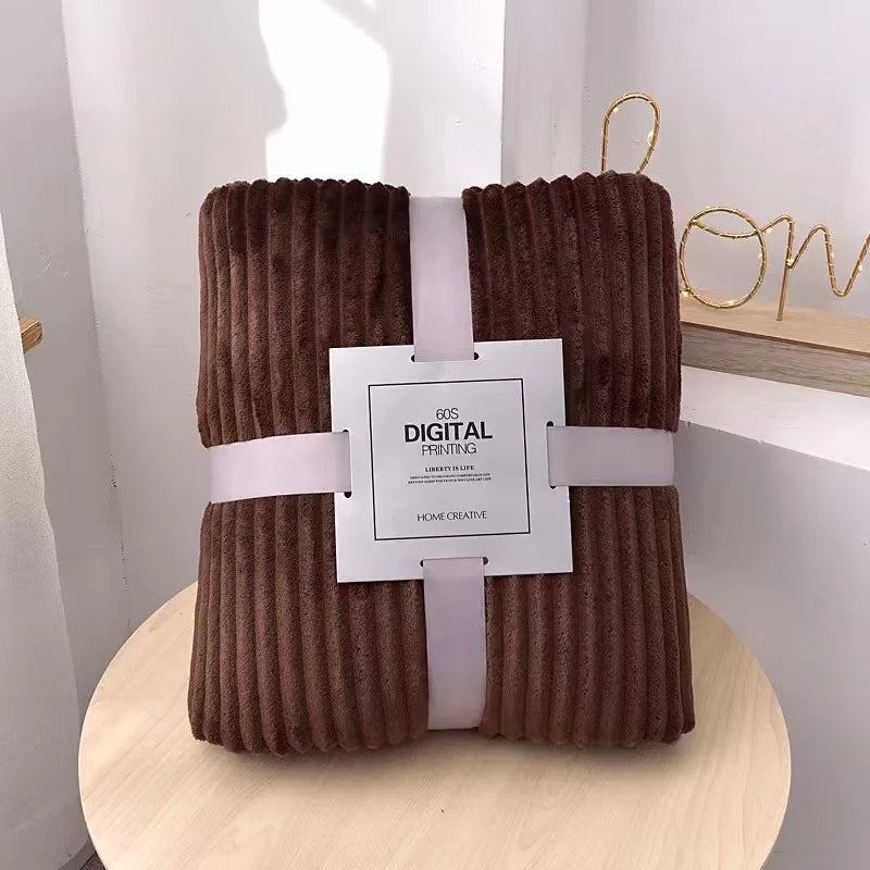 Couverture en velours corail marron