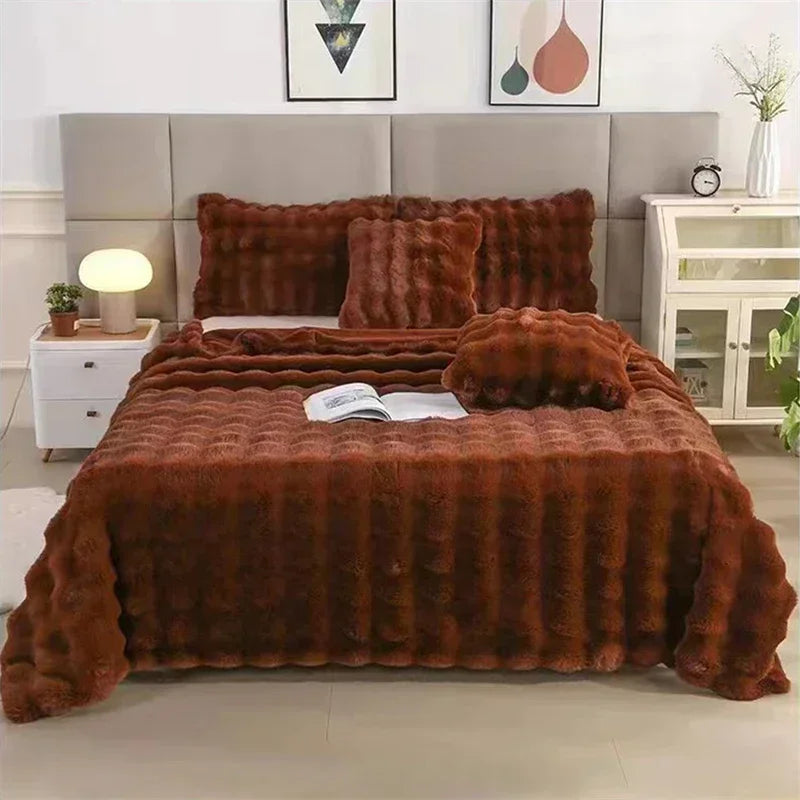 Couverture lit en polaire marron foncé