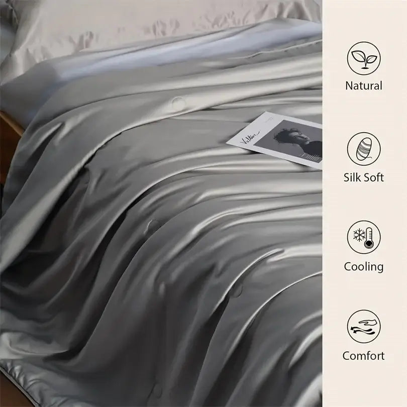 Image of Couverture lit en soie silver  – élégance chambre