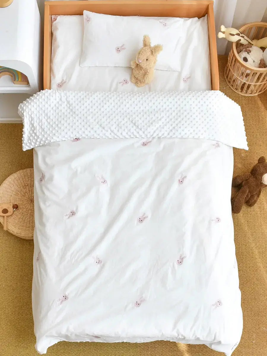 Couverture lit pour bébé 9 – léger et confortable