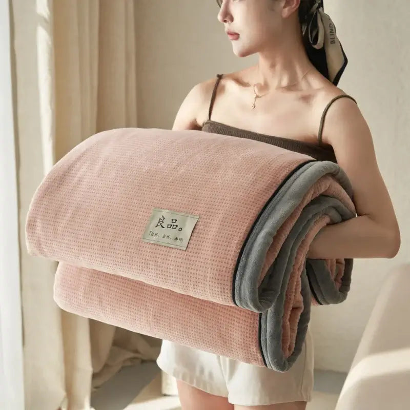 Image of Couverture polaire en velours rouge