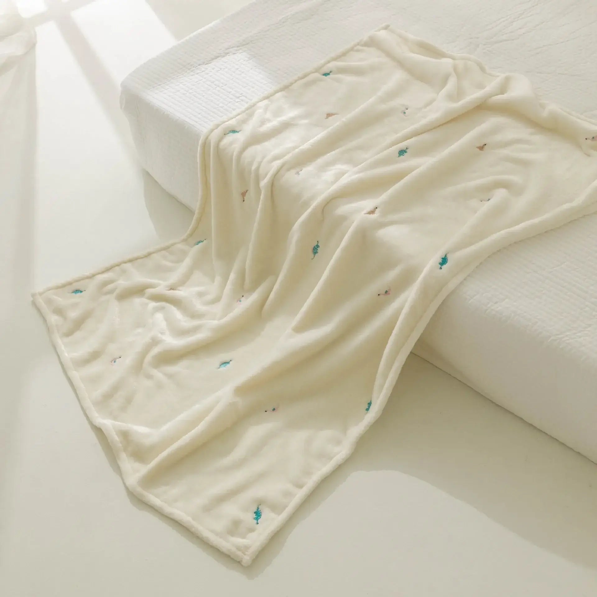 Image of Couverture polaire pour bébé dinosaure