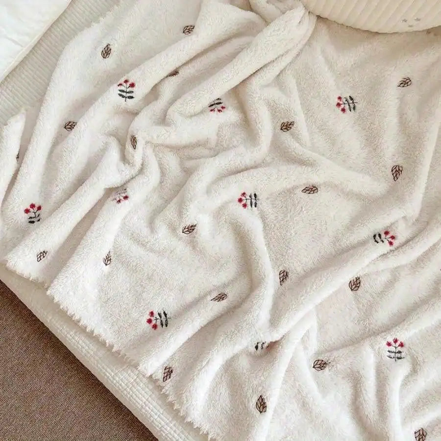 Image of Couverture polaire pour bébé fleurs confort et sécurité bébé