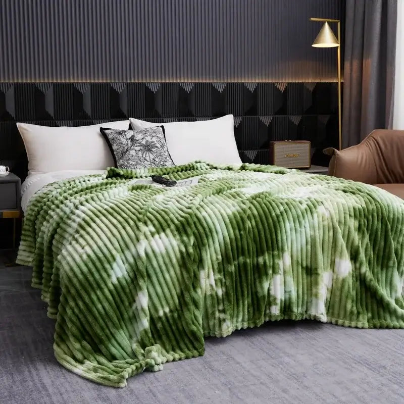 Image of Couverture polaire teinte vert – chauffage naturel et style cosy