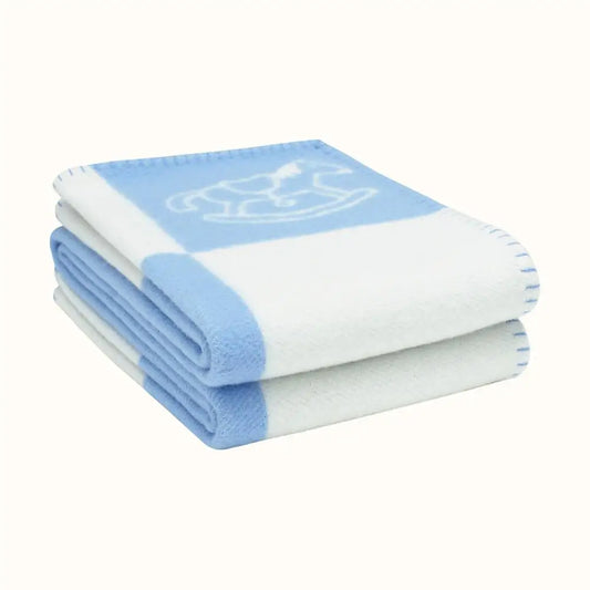 Couverture pour bébé en laine bleu