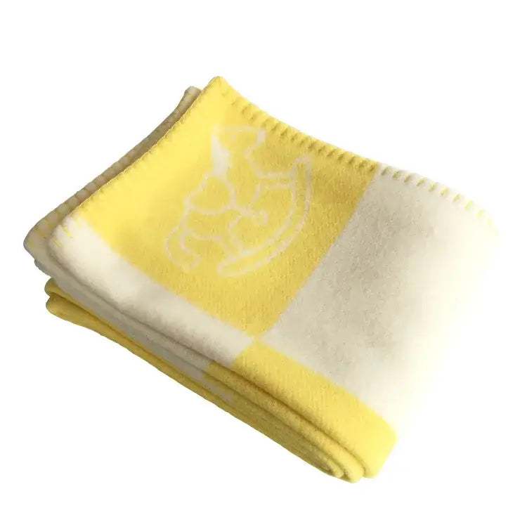 Image of Couverture pour bébé en laine jaune confort et sécurité bébé